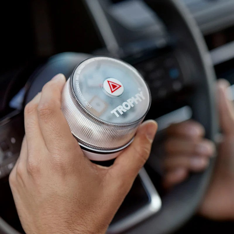 Baliza V16 Homologada DGT 3.0 con Geolocalización. Conexión Telefónica Tech. Integración Google Maps y Waze.